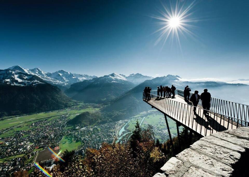 Chalet Mignon - Your Vacation Oasis At Lake Brienz Bonigen Bagian luar foto