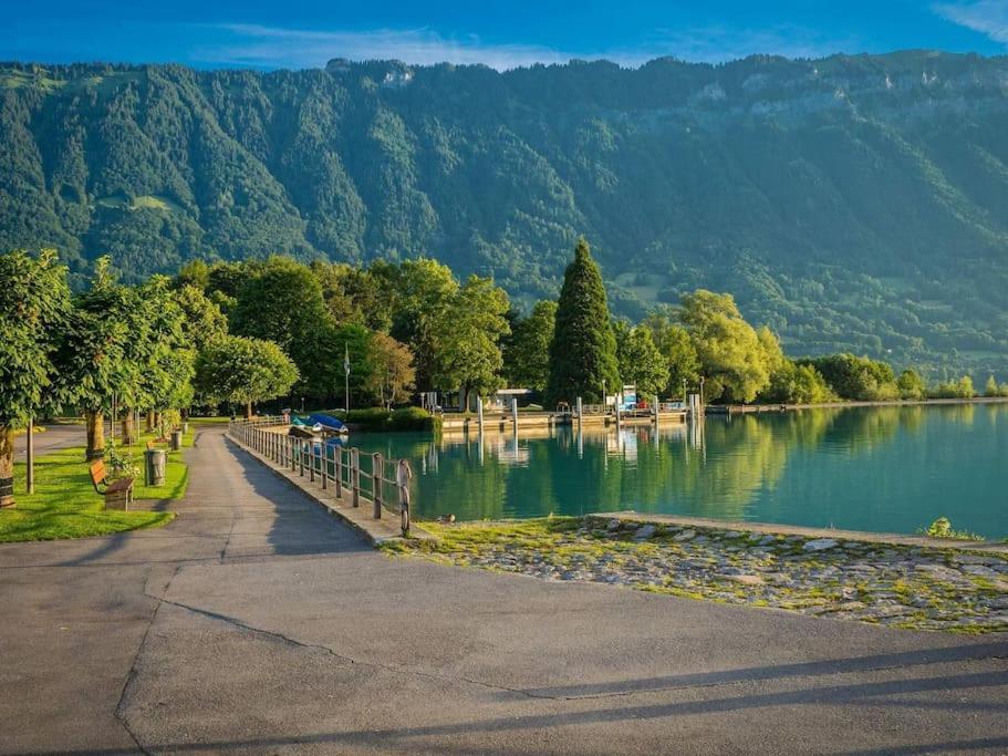 Chalet Mignon - Your Vacation Oasis At Lake Brienz Bonigen Bagian luar foto